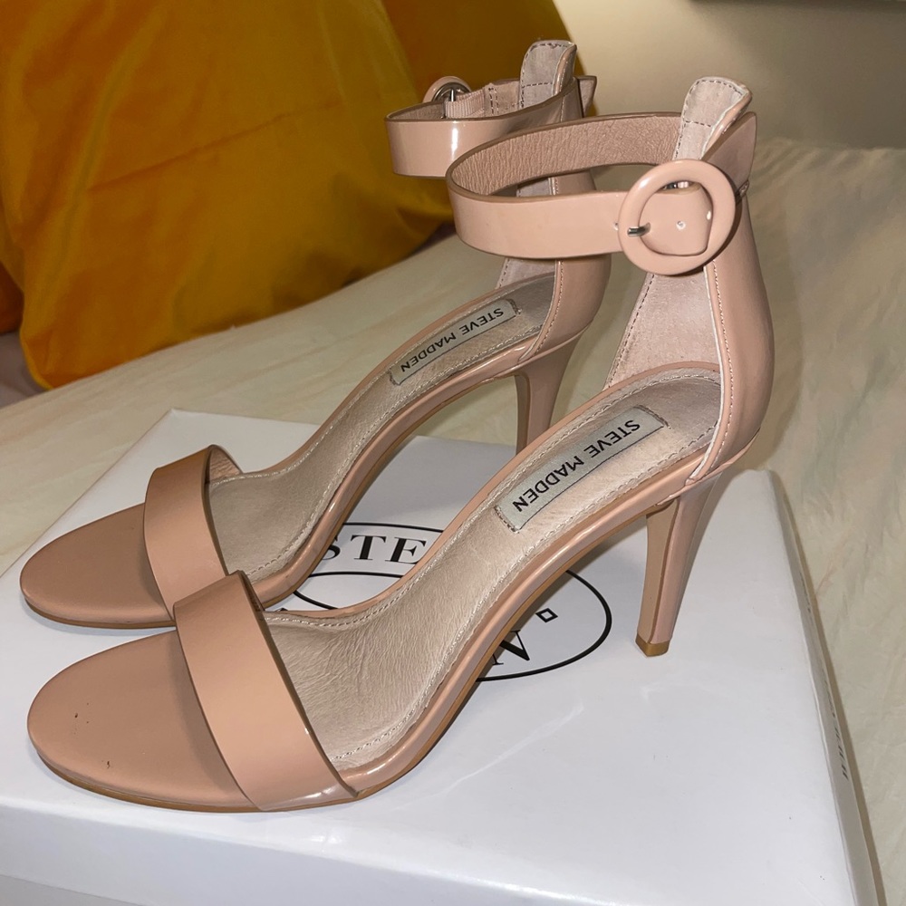 steve madden nude heels